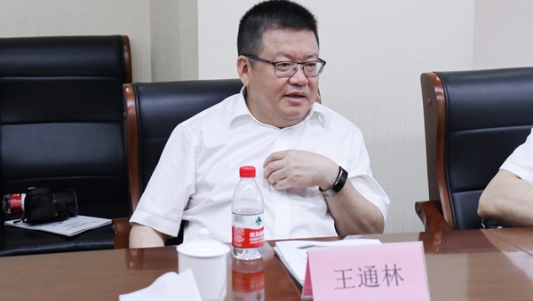 浙江省農(nóng)業(yè)農(nóng)村廳黨組書(shū)記、廳長(zhǎng)王通林一行蒞臨托普云農(nóng)調(diào)研