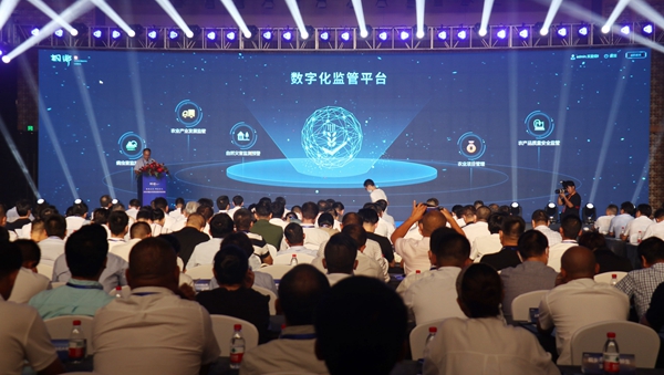 打造數(shù)字三農(nóng)新模式，托普云農(nóng)與桐鄉(xiāng)市人民政府簽訂戰(zhàn)略合作協(xié)議