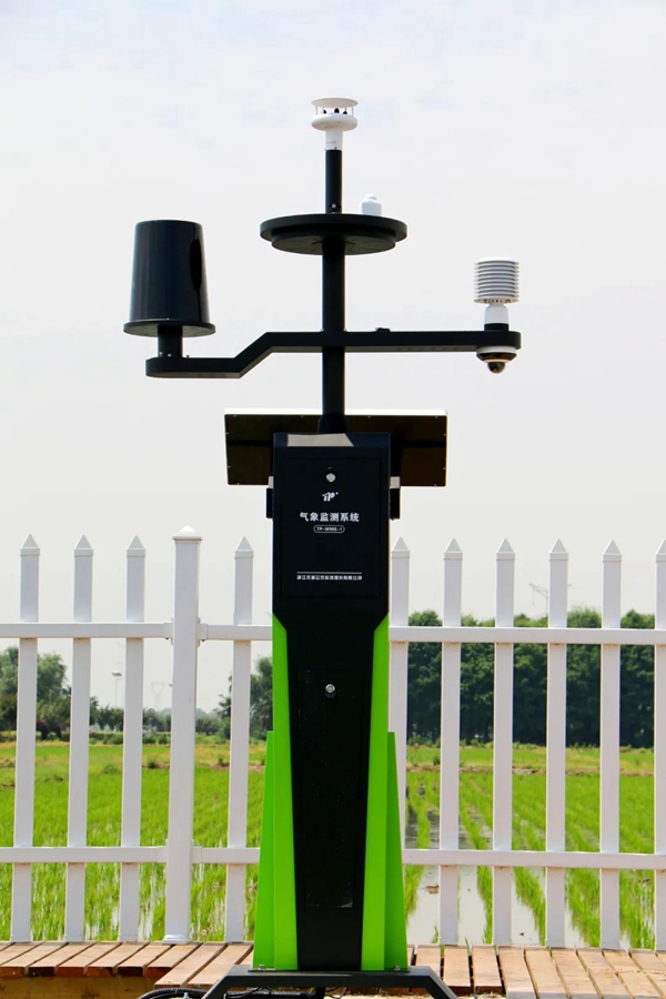 農(nóng)田綜合氣象監(jiān)測(cè)站